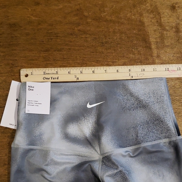 Nike One Women's Gray Leggings - Picture 4 of 6